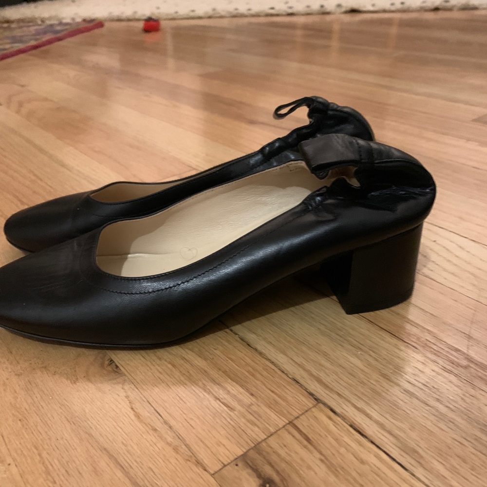 Everlane leather heels in perfect condition!